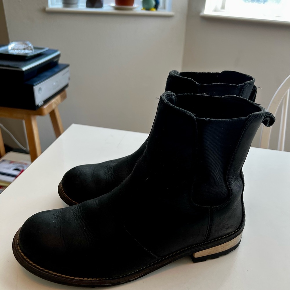 Kodiak Black Ankle Boots
